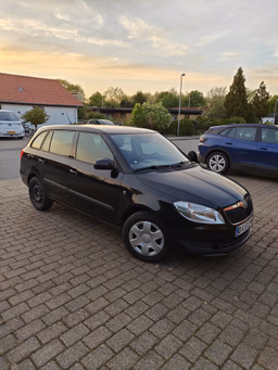 SKODA 
                FABIA COMBI Thumbnail 6