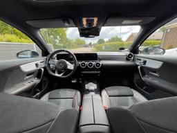 MERCEDES-BENZ 
                A250 e 1,3 AMG Line aut. 4d Thumbnail 4
