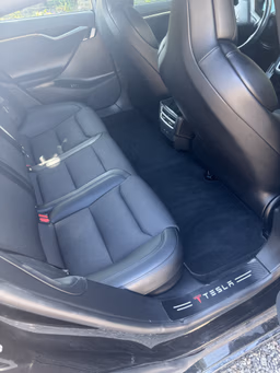 TESLA 
                Model S 75 Thumbnail 13