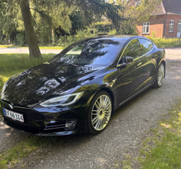TESLA 
                Model S 75 Thumbnail 5