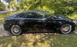 TESLA 
                Model S 75 Thumbnail 6