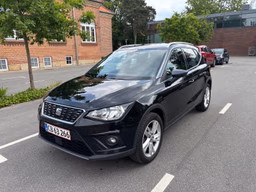SEAT 
                Arona Thumbnail 3