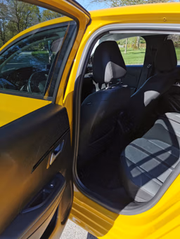 PEUGEOT 
                208 Thumbnail 14