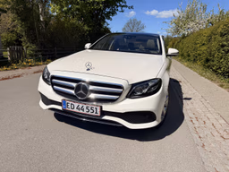 MERCEDES-BENZ 
                E-Klasse Thumbnail 2