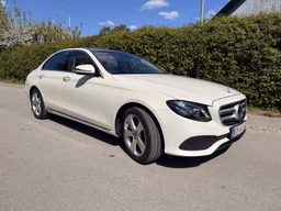 MERCEDES-BENZ 
                E-Klasse Thumbnail 3