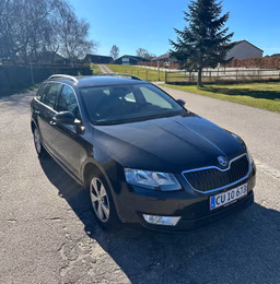 SKODA 
                OCTAVIA COMBI Thumbnail 1