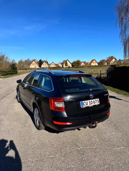 SKODA 
                OCTAVIA COMBI Thumbnail 6