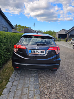 HONDA 
                HR-V Thumbnail 5