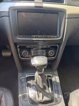 SKODA 
                SUPERB Thumbnail 11