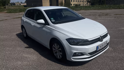 VOLKSWAGEN 
                POLO Thumbnail 3
