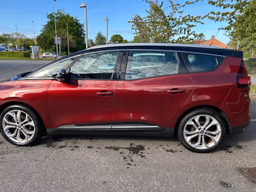 RENAULT 
                GRAND SCENIC 7 pers.  Thumbnail 4