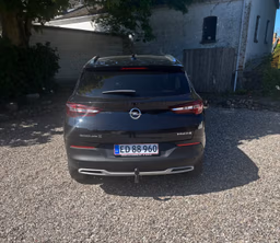 OPEL 
                Grandland X Thumbnail 4