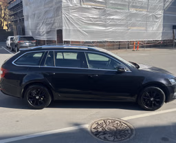 SKODA 
                OCTAVIA Thumbnail 3