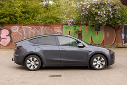 TESLA 
                Model Y Thumbnail 4