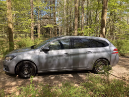 PEUGEOT 
                308 Thumbnail 4