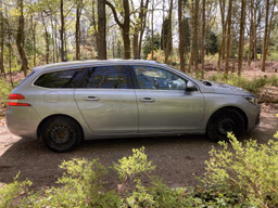 PEUGEOT 
                308 Thumbnail 3