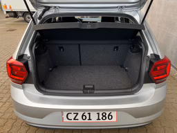 VOLKSWAGEN 
                POLO Thumbnail 10