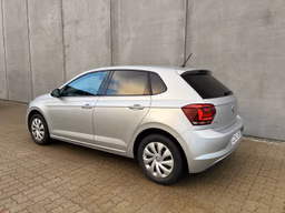 VOLKSWAGEN 
                POLO Thumbnail 4