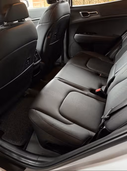 KIA 
                SPORTAGE Thumbnail 10