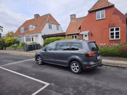 VOLKSWAGEN 
                SHARAN Thumbnail 3