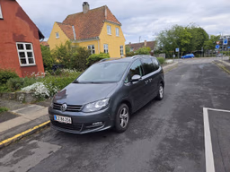 VOLKSWAGEN 
                SHARAN Thumbnail 1