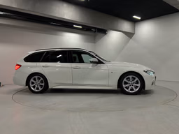 BMW 
                320D Thumbnail 3
