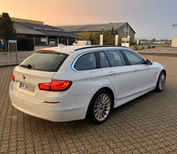 BMW 
                520D Thumbnail 5