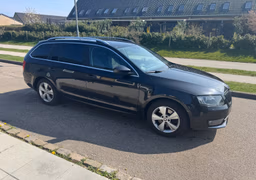 SKODA 
                OCTAVIA COMBI Thumbnail 9
