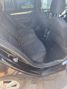 SKODA 
                OCTAVIA COMBI Thumbnail 13