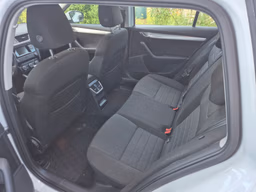 SKODA 
                OCTAVIA COMBI Thumbnail 6