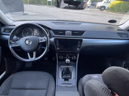 SKODA 
                SUPERB Thumbnail 12