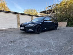 SKODA 
                SUPERB Thumbnail 2