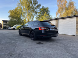 SKODA 
                SUPERB Thumbnail 9