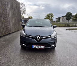 RENAULT 
                Clio Thumbnail 2