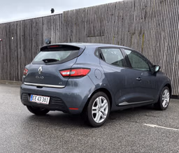 RENAULT 
                Clio Thumbnail 6