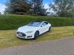 TESLA 
                Model S Thumbnail 2