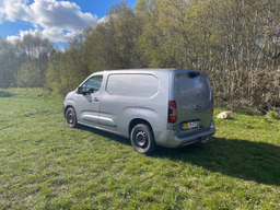 PEUGEOT 
                Partner Van Thumbnail 3