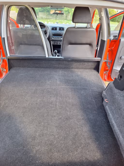 VOLKSWAGEN 
                POLO VAN Thumbnail 10