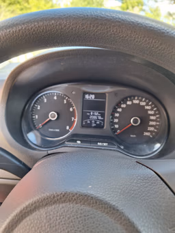 VOLKSWAGEN 
                POLO VAN Thumbnail 7