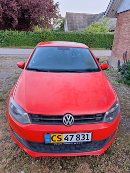VOLKSWAGEN 
                POLO VAN Thumbnail 2