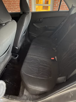 KIA 
                PICANTO Thumbnail 7