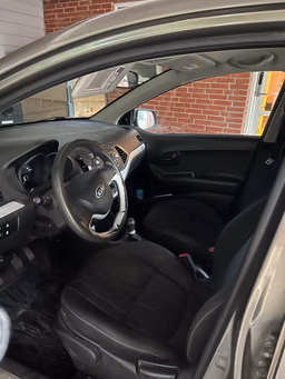 KIA 
                PICANTO Thumbnail 6