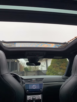 SKODA 
                SUPERB COMBI Thumbnail 11