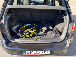 VOLKSWAGEN 
                GOLF Thumbnail 12
