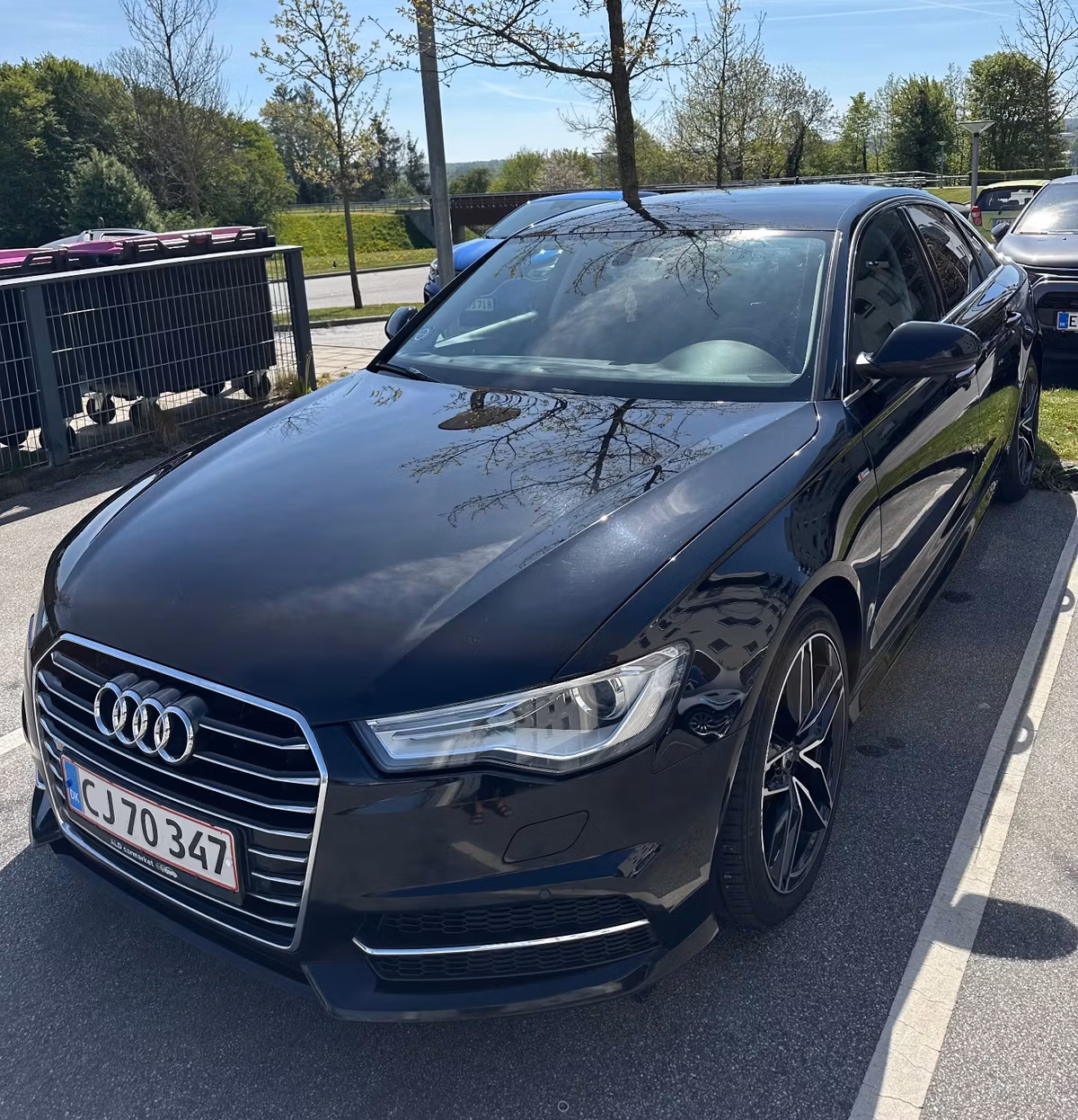 AUDI 
                A6 1