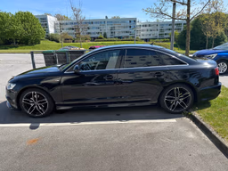 AUDI 
                A6 Thumbnail 5