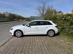 AUDI 
                A3 Sportback Thumbnail 5