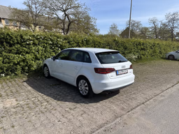 AUDI 
                A3 Sportback Thumbnail 6