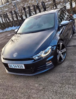 VOLKSWAGEN 
                SCIROCCO Thumbnail 3